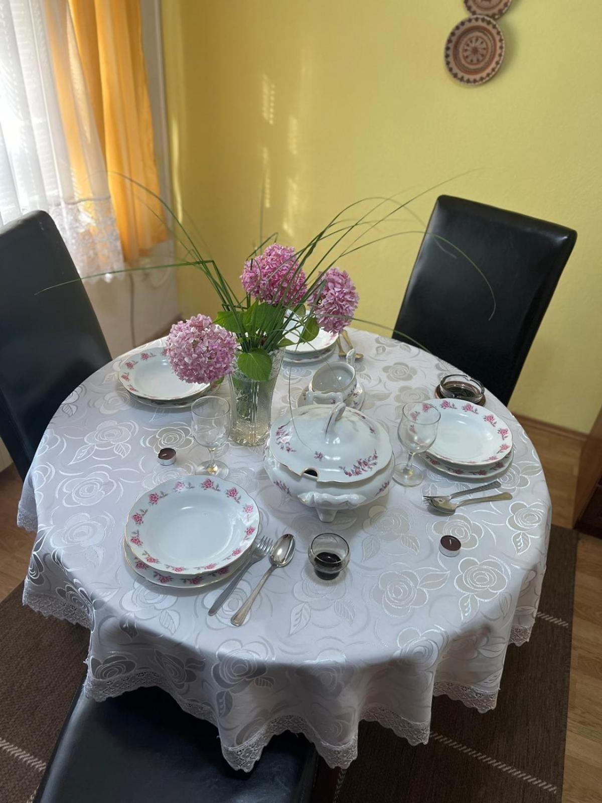 Apartman Kod Ismete Bihać Dış mekan fotoğraf