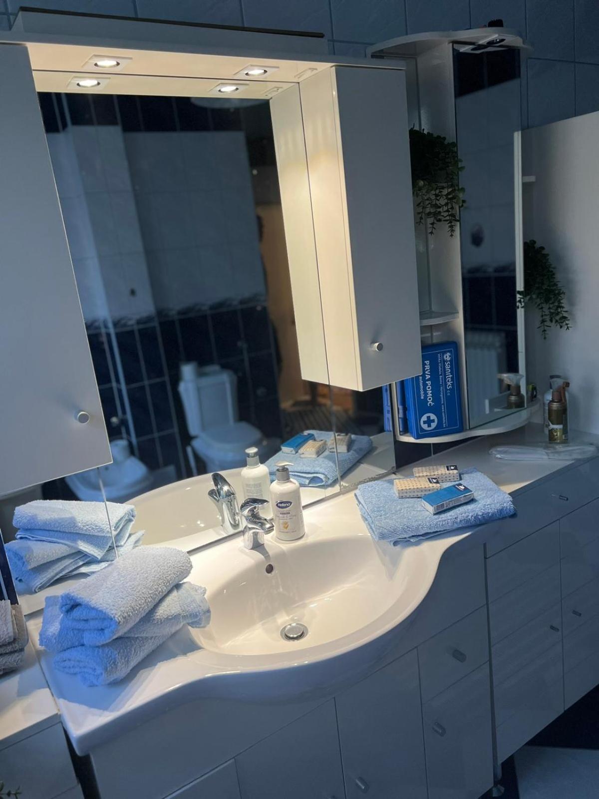 Apartman Kod Ismete Bihać Dış mekan fotoğraf