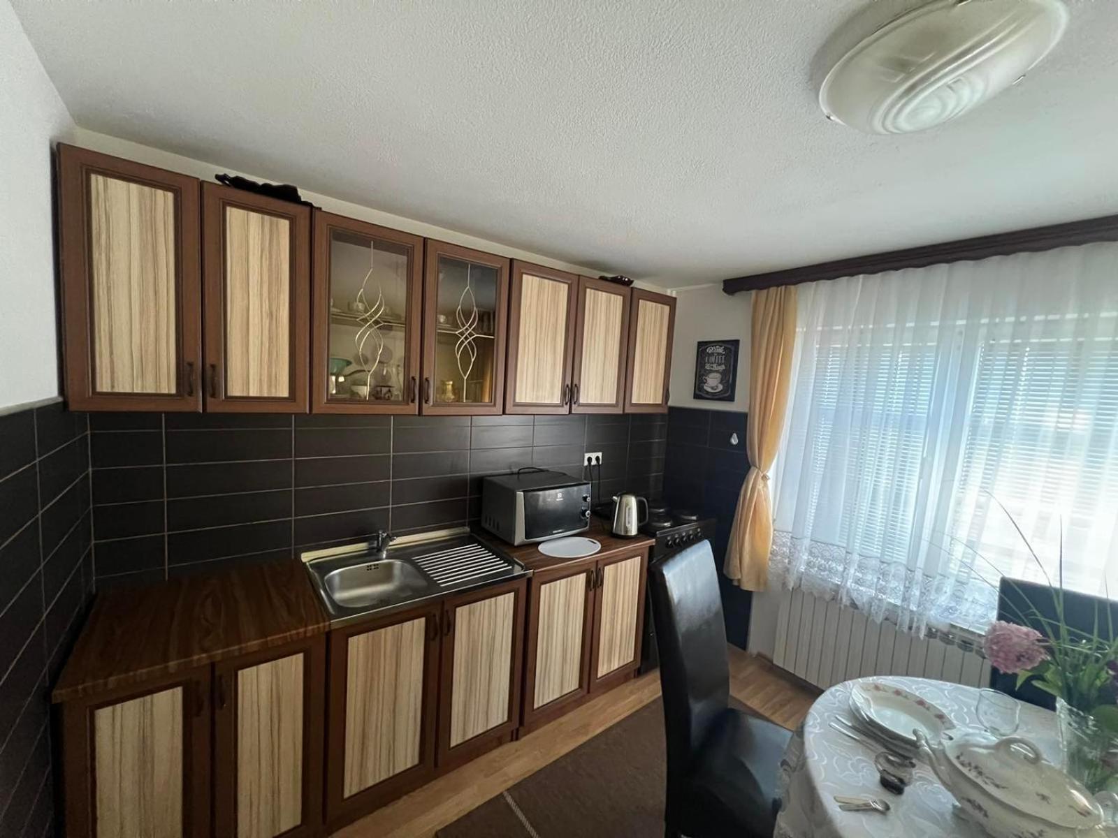 Apartman Kod Ismete Bihać Dış mekan fotoğraf
